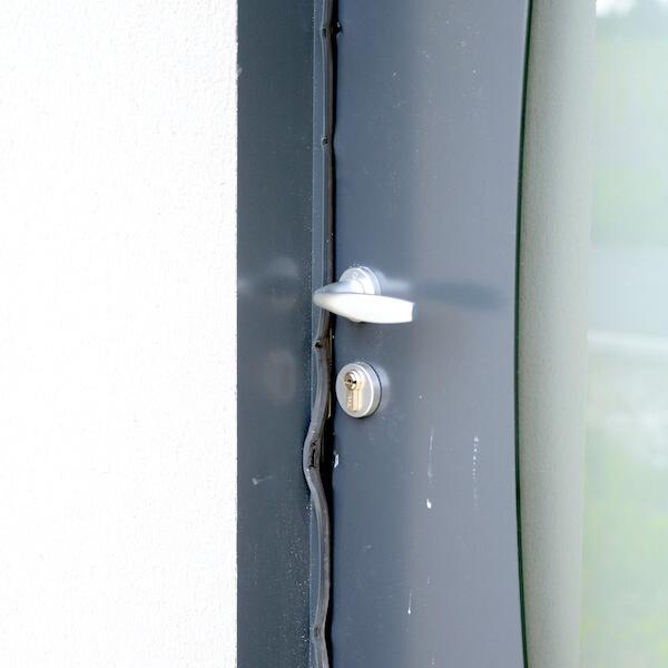 interventio-reparation-porte-AVANT